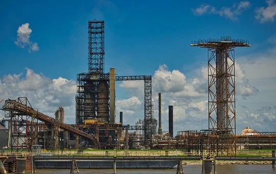 chemical-refinery-plant-storage